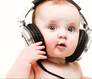 Cute-baby-with-bigg-headphones